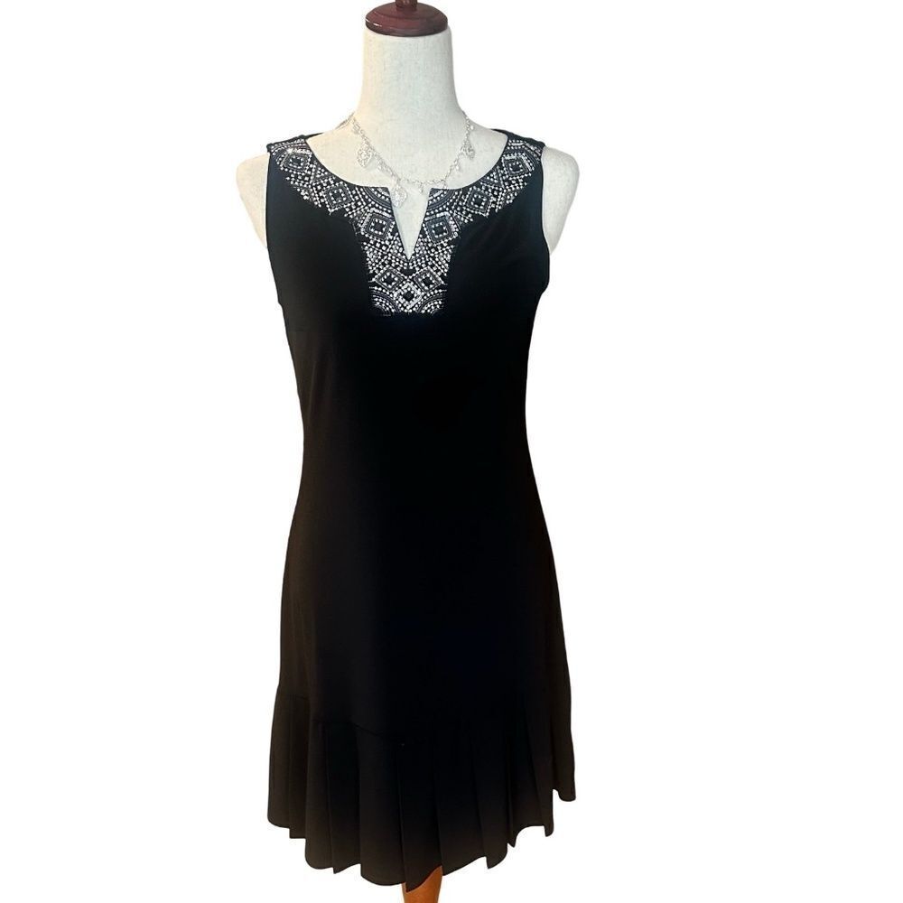 WHBM Black Sleeveless Stretchy V-Neck Ruffled Hemline Dress Size XS